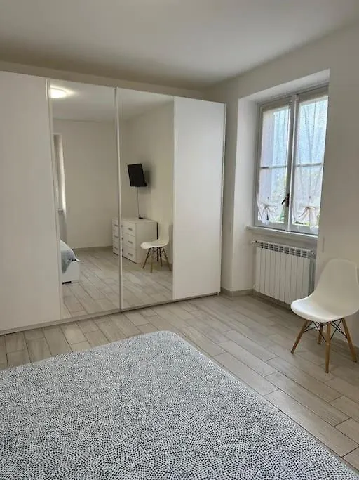 La Casa Gialla Di Valentina Bellano